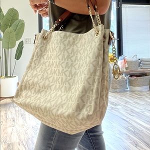 Michael Kors Logo White Shoulder Bag